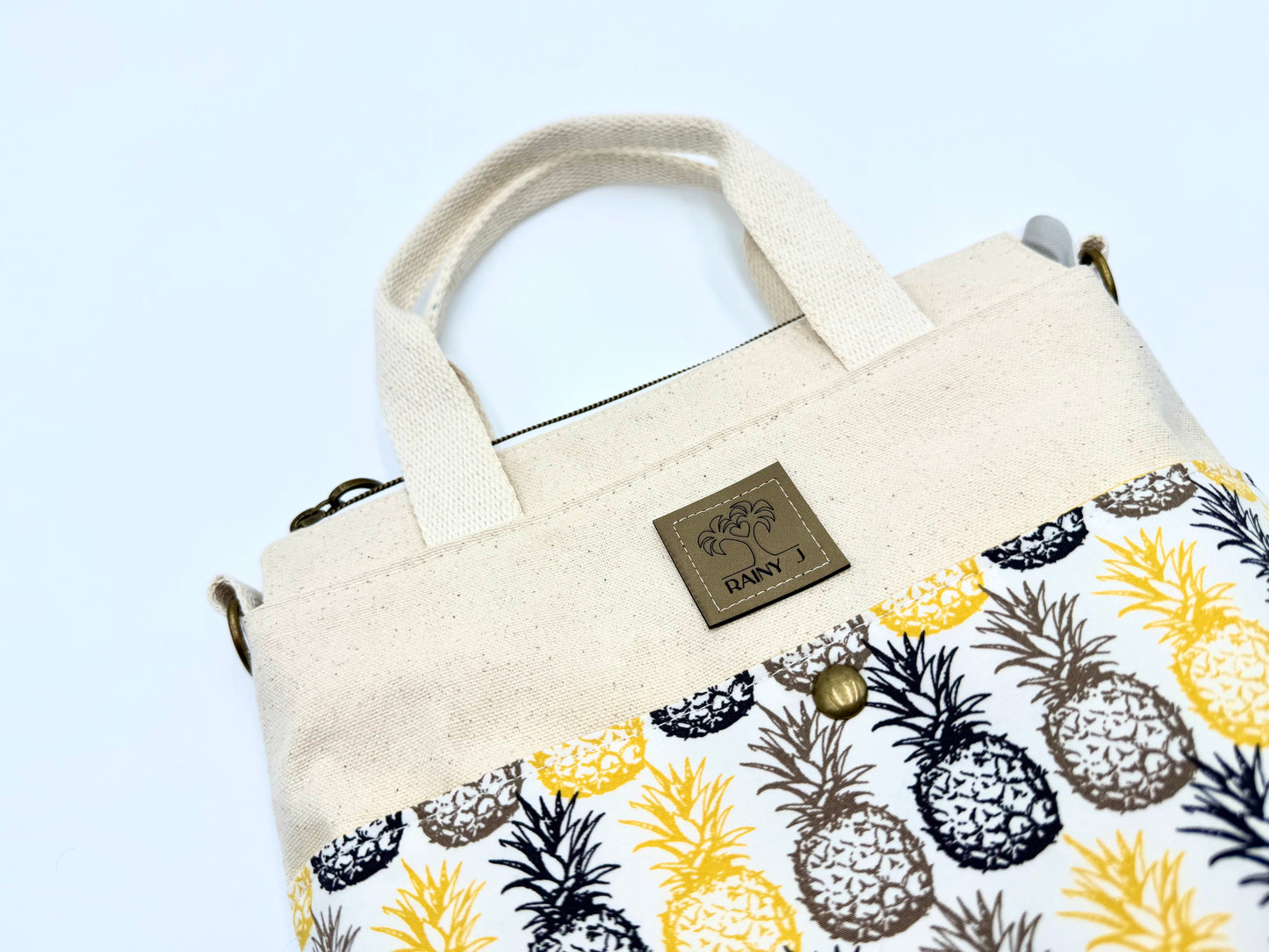 Tasty Tote - Pineapple Flavor